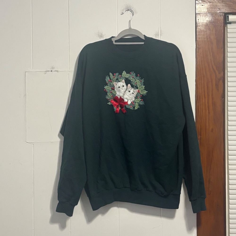 Top Stitch Green Crew Neck Long Sleeve Sweatshirt Kitten Christmas‎ Wreath XL